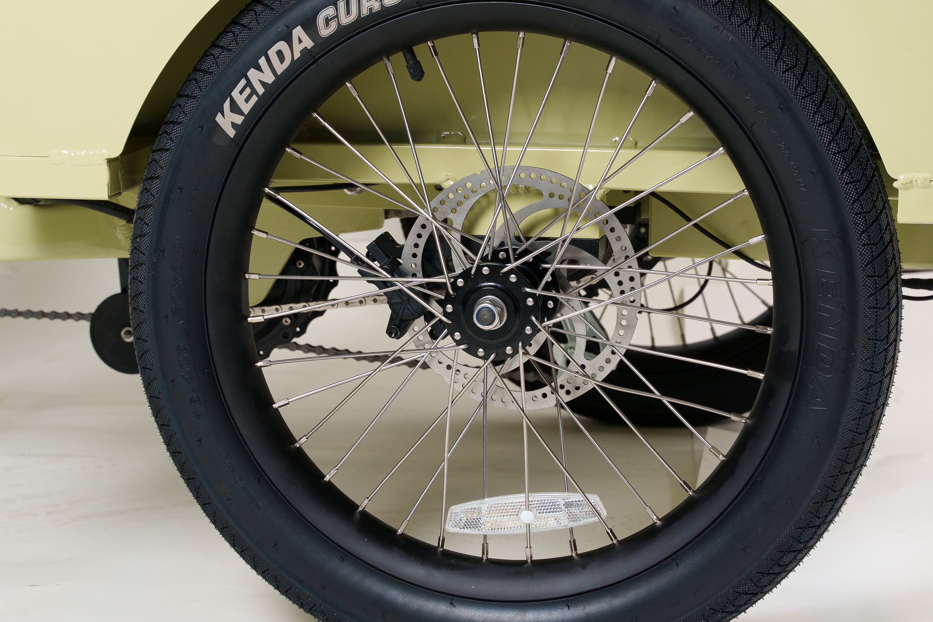 ecomposer-color-classic-almond